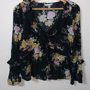 Black floral American Eagle top